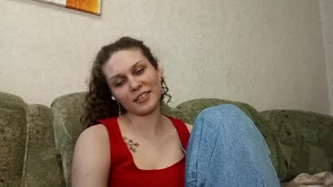 Snapshot of jillianarcia chatting on March 25, 11:16 am Snowie online show from March 25, 11:16 am