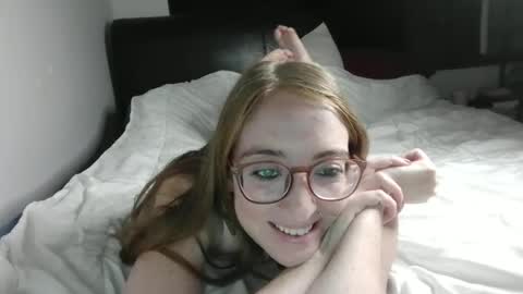 jilliangiselle online show from June 18, 4:46 am
