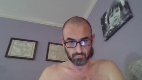 Snapshot of jimbrowski3000 chatting on October 23, 8:02 am BluHouTwo online show from October 23, 8:02 am