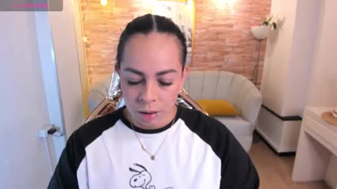 jimena  online show from March 7, 3:19 am