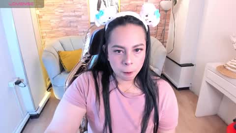 jimena  online show from March 8, 3:17 am