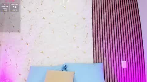 jimenawhite1 online show from July 11, 4:37 am