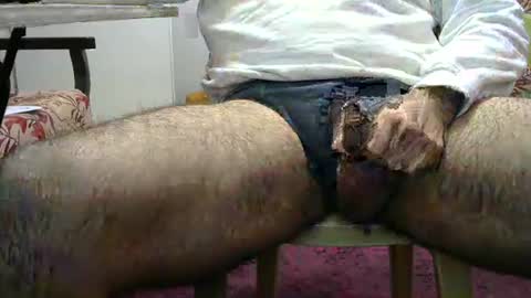 Snapshot of jimii281 chatting on April 4, 10:46 am jimii281 online show from April 4, 10:46 am