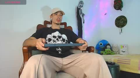 Jimm  Independent Model  online show from November 9, 11:41 am