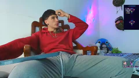 Jimm  Independent Model  online show from February 14, 4:09 am