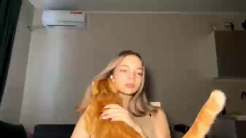 Steff online show from November 11, 8:14 am