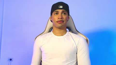 Snapshot of jimmy_leeh_ chatting on March 20, 5:01 am Jimmy Leeh online show from March 20, 5:01 am