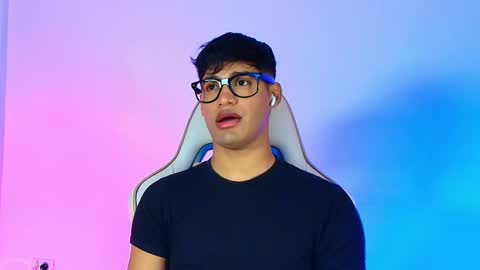 Snapshot of jimmy_leeh_ chatting on April 2, 5:05 am Jimmy Leeh online show from April 2, 5:05 am