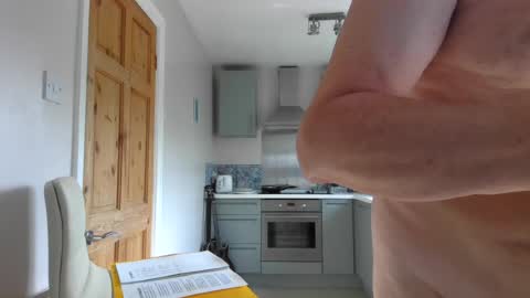 Snapshot of jimmybenido chatting on June 21, 4:42 pm Jim Redgewell online show from June 21, 4:42 pm