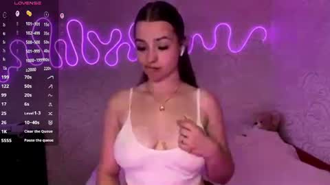 Kate online show from July 1, 6:18 pm