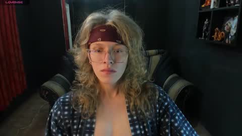 Snapshot of jinnbook chatting on October 20, 6:36 am JinnBook online show from October 20, 6:36 am