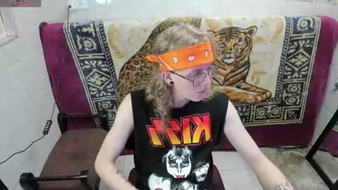 Snapshot of jinnbook chatting on July 24, 9:29 am JinnBook online show from July 24, 9:29 am