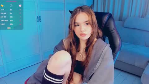 Jinny online show from December 20, 7:10 pm