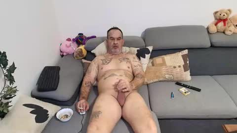 Snapshot of jirkasoukr chatting on January 17, 4:39 am jirkasoukr online show from January 17, 4:39 am