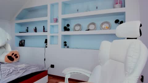 Juliee online show from March 11, 12:55 pm