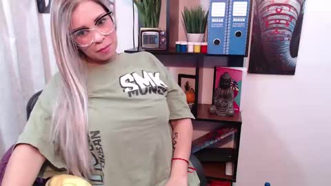 Jade M  online show from February 28, 2:31 am