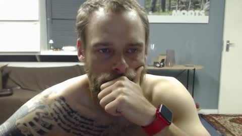 JamesJan van Rebel online show from November 9, 3:38 am