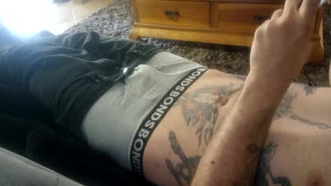 Snapshot of jjlvi chatting on December 19, 12:34 am jjlvi online show from December 19, 12:34 am