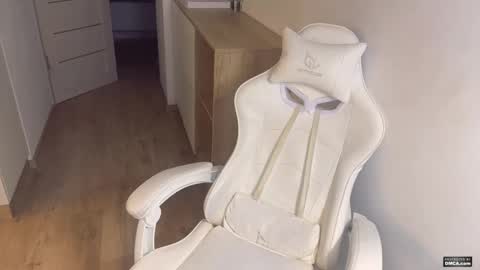 jkqqq online show from October 29, 6:09 pm