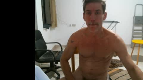 Snapshot of jlmbud chatting on December 23, 12:46 am jlmbud online show from December 23, 12:46 am