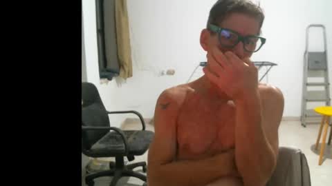 Snapshot of jlmbud chatting on February 16, 9:48 pm jlmbud online show from February 16, 9:48 pm