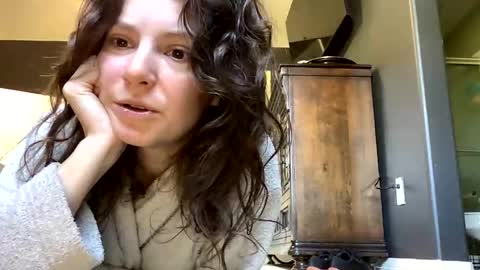 jlynn1997 online show from March 18, 2:20 pm