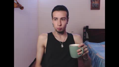 Snapshot of jm_wayn99 chatting on December 2, 5:02 am jm_wayn99 online show from December 2, 5:02 am