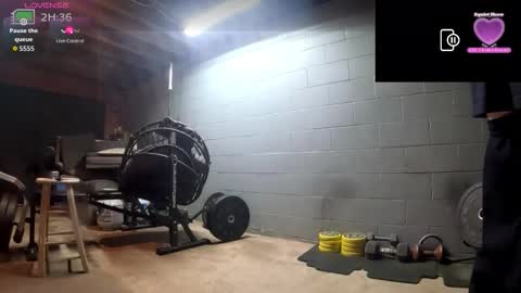 Snapshot of jmizzle974 chatting on March 11, 7:03 am jmizzle974 online show from March 11, 7:03 am