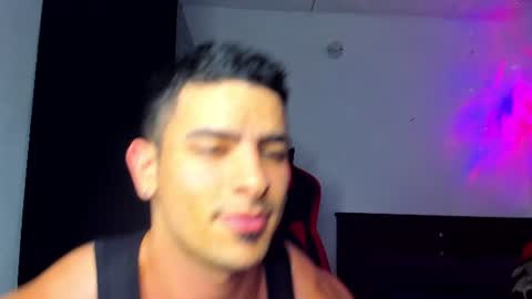 IGJmortton online show from June 14, 2:24 am