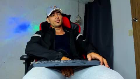 IGJmortton online show from July 24, 8:34 am