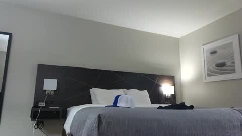 Snapshot of jmtz4420 chatting on December 13, 4:00 am Jmtz4420 online show from December 13, 4:00 am