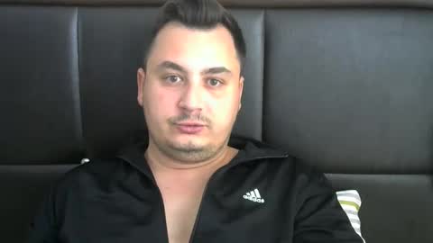 Snapshot of jnsnw chatting on October 13, 9:31 am jnsnw online show from October 13, 9:31 am