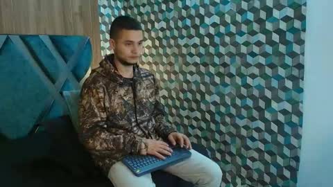  Joao online show from May 6, 9:20 pm