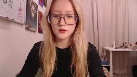 joan_kiss online show from September 27, 5:40 pm