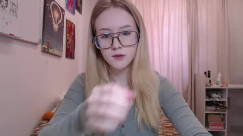 joan_kiss online show from May 31, 7:48 am