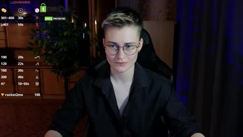 Snapshot of joan_night chatting on April 18, 7:58 pm J online show from April 18, 7:58 pm