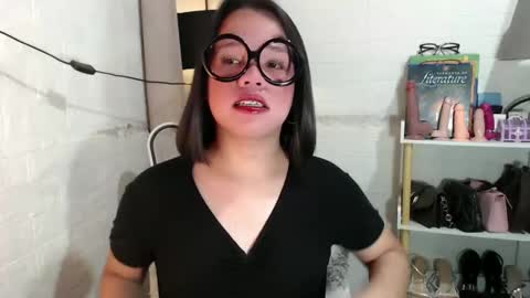 Joana online show from February 12, 11:30 pm