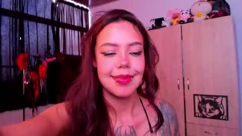 Joan online show from January 18, 5:17 pm