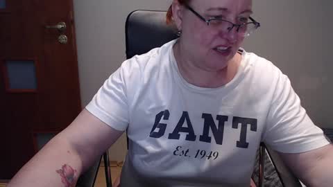 Joanna and Greg online show from January 12, 9:51 am