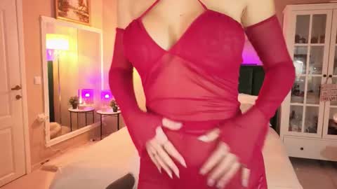 Snapshot of joannee chatting on December 15, 7:01 am Joanne online show from December 15, 7:01 am