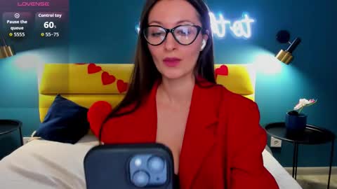 Joan online show from February 14, 1:24 am