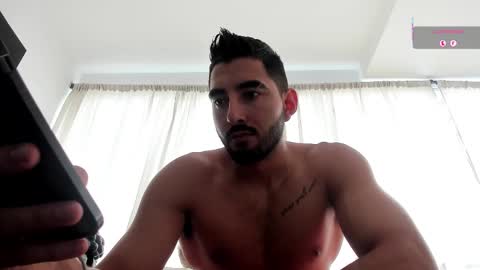 Snapshot of joao_batista_team chatting on October 12, 1:43 pm JOAO BATISTA online show from October 12, 1:43 pm