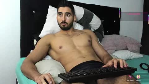 Snapshot of joao_batista_team chatting on October 25, 12:18 am JOAO BATISTA online show from October 25, 12:18 am