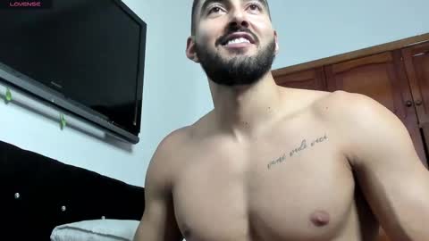 Snapshot of joao_batista_team chatting on December 4, 3:49 am JOAO BATISTA online show from December 4, 3:49 am