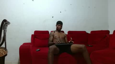 Snapshot of joao_leao chatting on December 3, 8:39 pm joao_leao online show from December 3, 8:39 pm