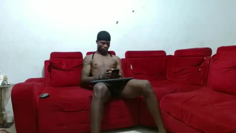 Snapshot of joao_leao chatting on December 6, 11:44 am joao_leao online show from December 6, 11:44 am