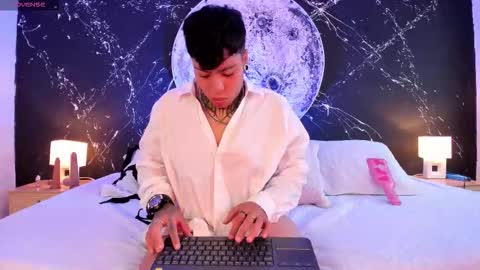 Snapshot of joaoandlexy chatting on November 4, 12:59 pm joaoandlexy online show from November 4, 12:59 pm