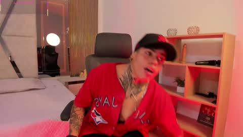 Snapshot of joaoandlexy chatting on November 22, 1:10 pm joaoandlexy online show from November 22, 1:10 pm