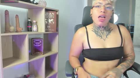 Snapshot of joaoandlexy chatting on November 30, 12:31 pm joaoandlexy online show from November 30, 12:31 pm