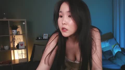 Snapshot of jocelyn_lane chatting on January 29, 3:26 pm Amina online show from January 29, 3:26 pm